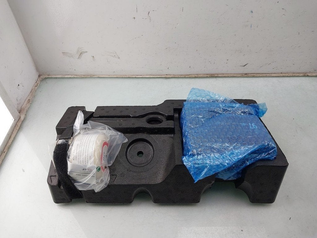 DIVERS Banden reparatieset Hyundai i20 (BC3) (|52933K7120|), Hyundai Motor Deutschland GmbH, Kaiserleipromenade 5
63067  Offenbach am Main, DE