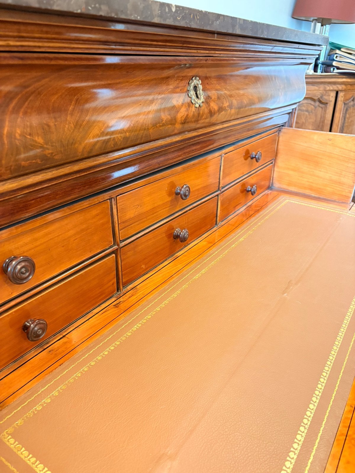 Mahoniehouten bureau- en dressoirset, Ophalen, 100 tot 150 cm, Met lade(s), 50 tot 75 cm
