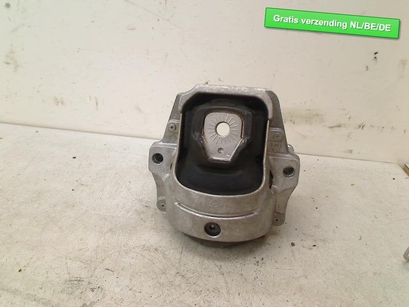 SUPPORT MOTEUR DROIT Audi A4 Avant (B8) (8R0199381AJ), Auto-Union-Straße  1,
85057  Ingolstadt, DE, Info@audi.de, Audi, Utilisé