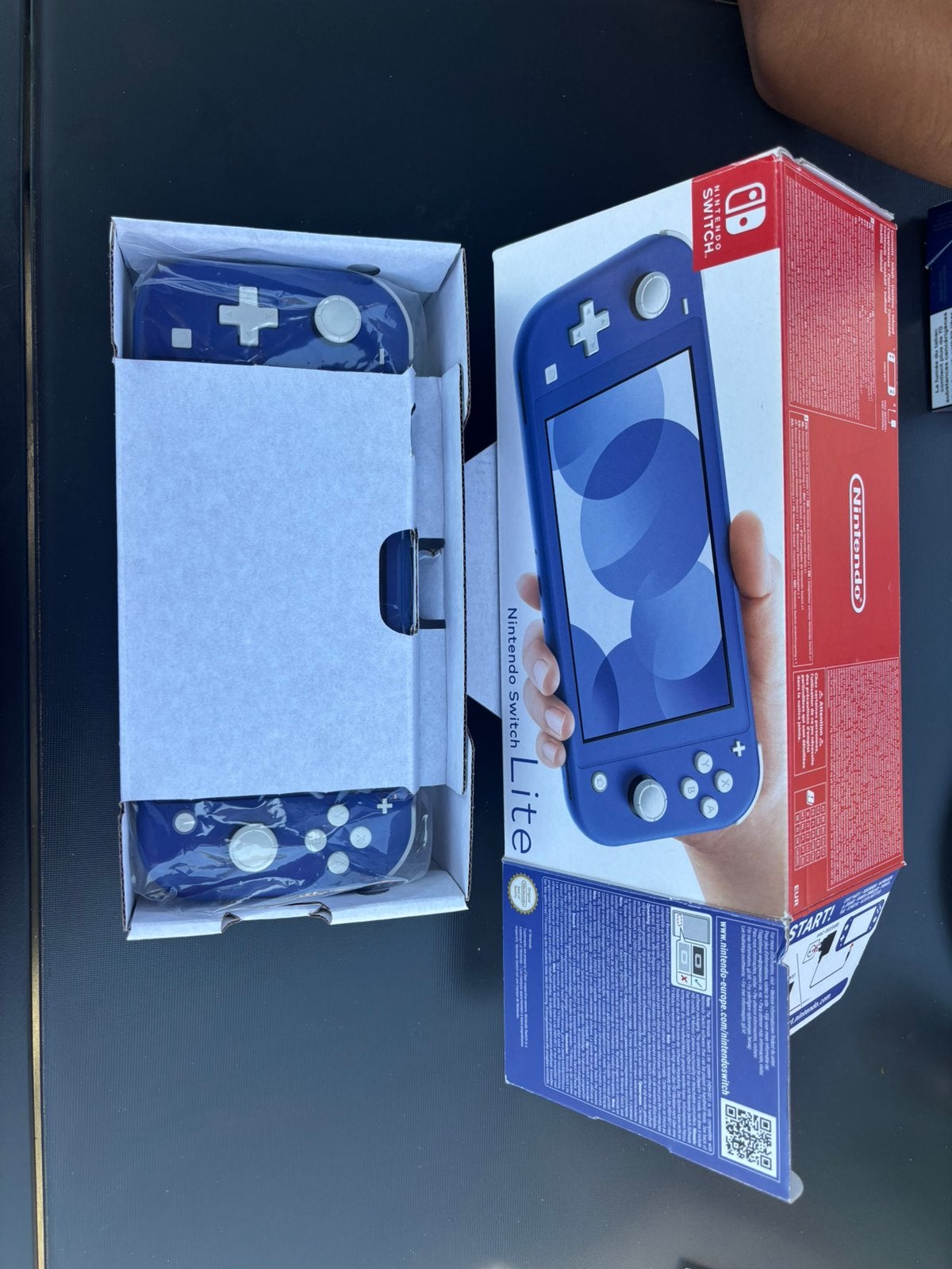 Switch Lite + housse et jeu, Games en Spelcomputers, Spelcomputers | Nintendo Switch Lite, Ophalen of Verzenden