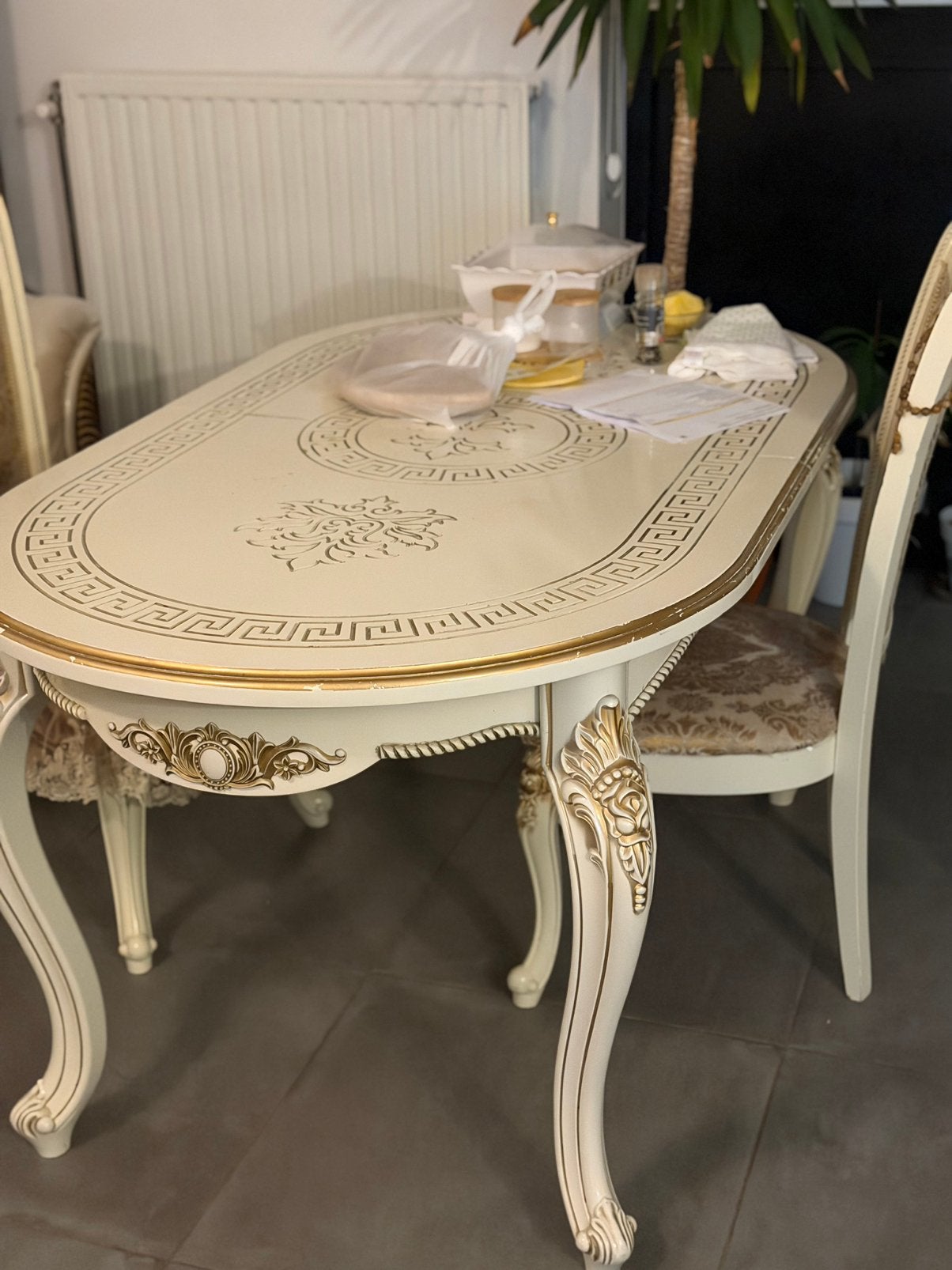 ik verkoop mijn mijn tafel met 6 stoelen voor 500€, Ophalen