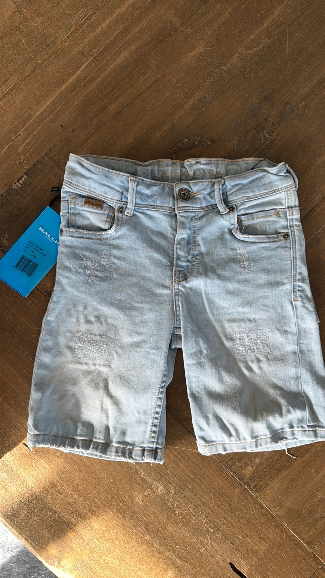 Prachtige short Ballin maat 10, Ophalen of Verzenden, Zo goed als nieuw, Jongen, Broek