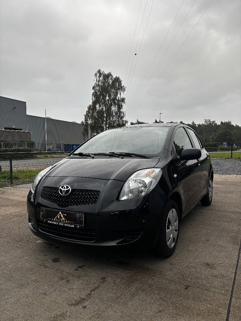 Toyota Yaris 1.0 VVT-i Cool — Homologuée - Carpass, Autos, Achat, 998 cm³, Entreprise, Boîte manuelle