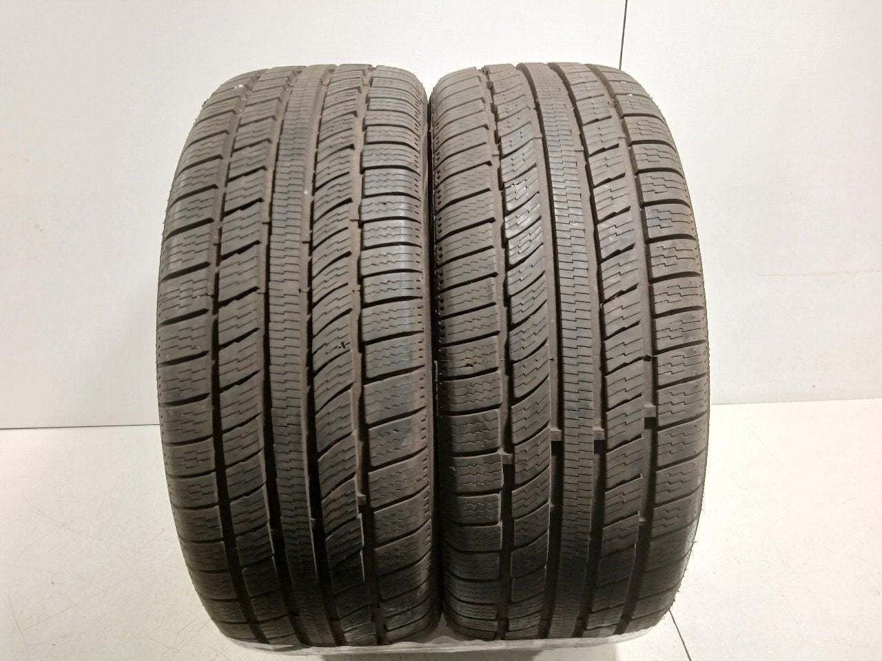 Bandenset 2 stuks 4-Seizoenen 205 50 R17, Auto-onderdelen, Banden en Velgen, Onderdelen@venauto.nl, Van der Ven Autorecycling B.V.