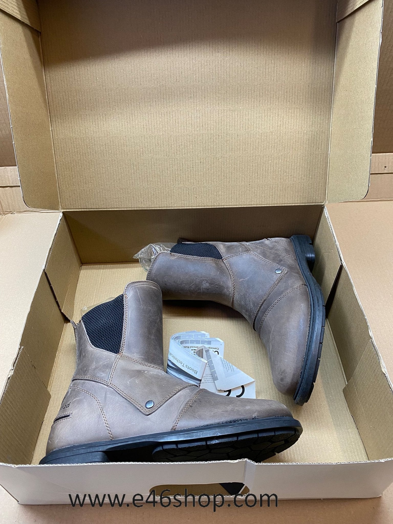 BMW MOTORLAARZEN URBAN BRAUN MAAT 38 OE 76228567457 NIEUW, Motoren, Kleding | Motorkleding, -, -, Ophalen of Verzenden, -