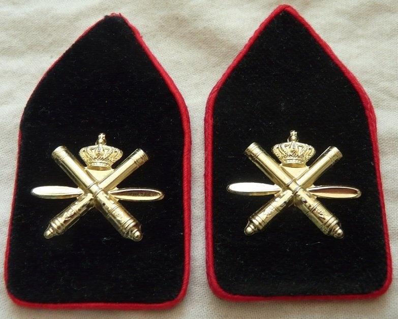 Kraag Emblemen DT63 Korps Luchtdoelartillerie, Officier, KL., Verzamelen, Ophalen of Verzenden, Landmacht, Embleem of Badge