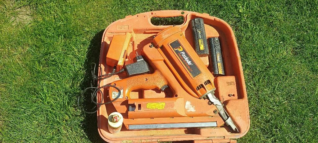 Nagelpistool Paslode Impulse IM350/90CT Gastacker, Doe-het-zelf en Bouw, Ophalen of Verzenden, Gebruikt