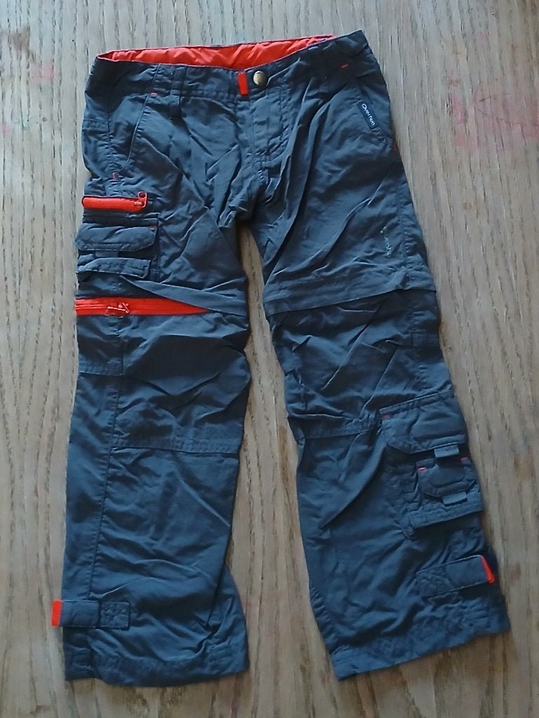 Quechua 2-in-1 Wandelbroek Donkergrijs (Maat 98/104), Kinderen en Baby's, Broek, Gebruikt, Quechua, Ophalen of Verzenden