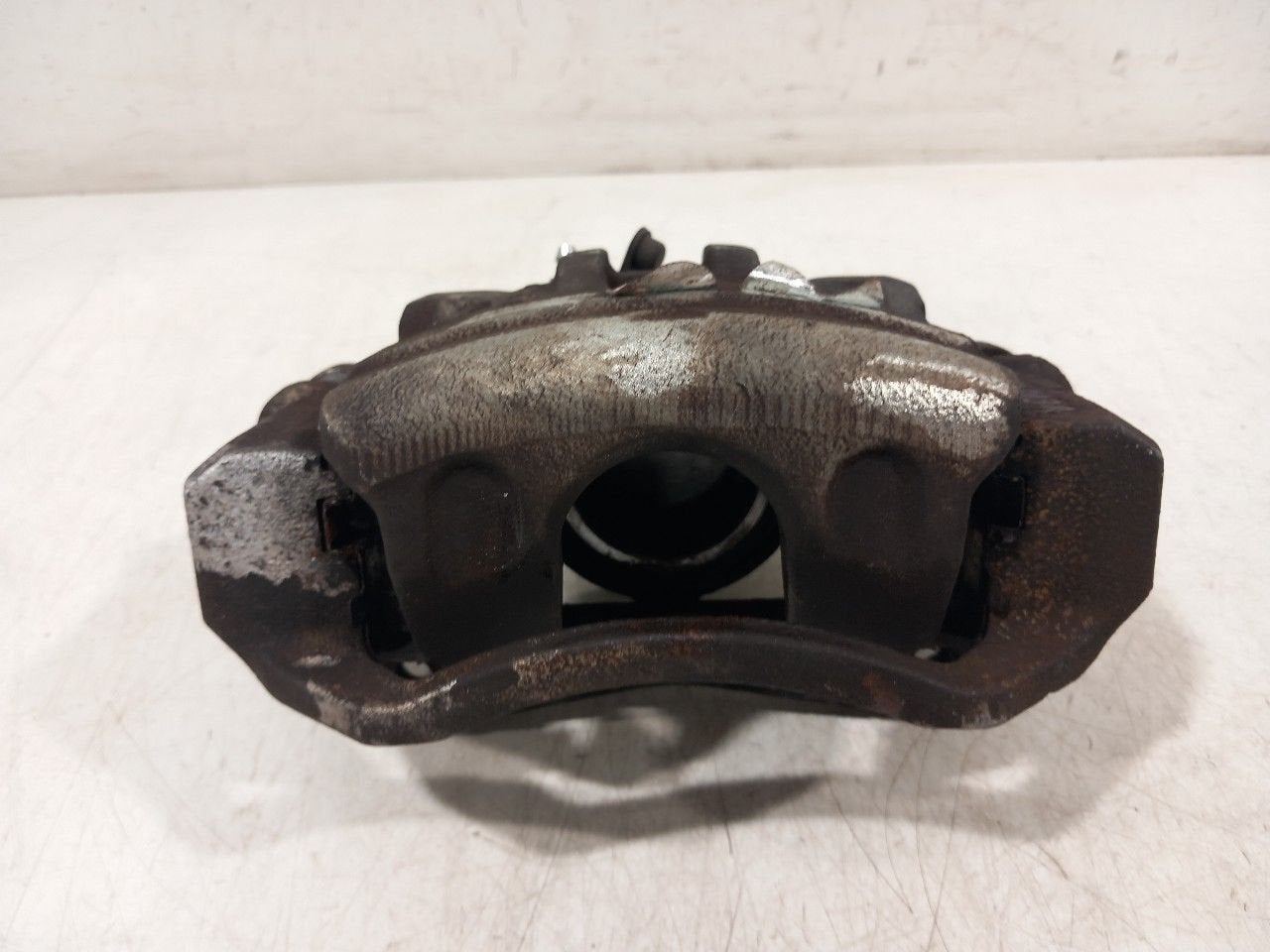 Remklauw rechts voor Hyundai iX 20, Onderdelen@venauto.nl, Van der Ven Autorecycling B.V., Gebruikt, Ettenseweg 76, 4706 PB Roosendaal, The Netherlands