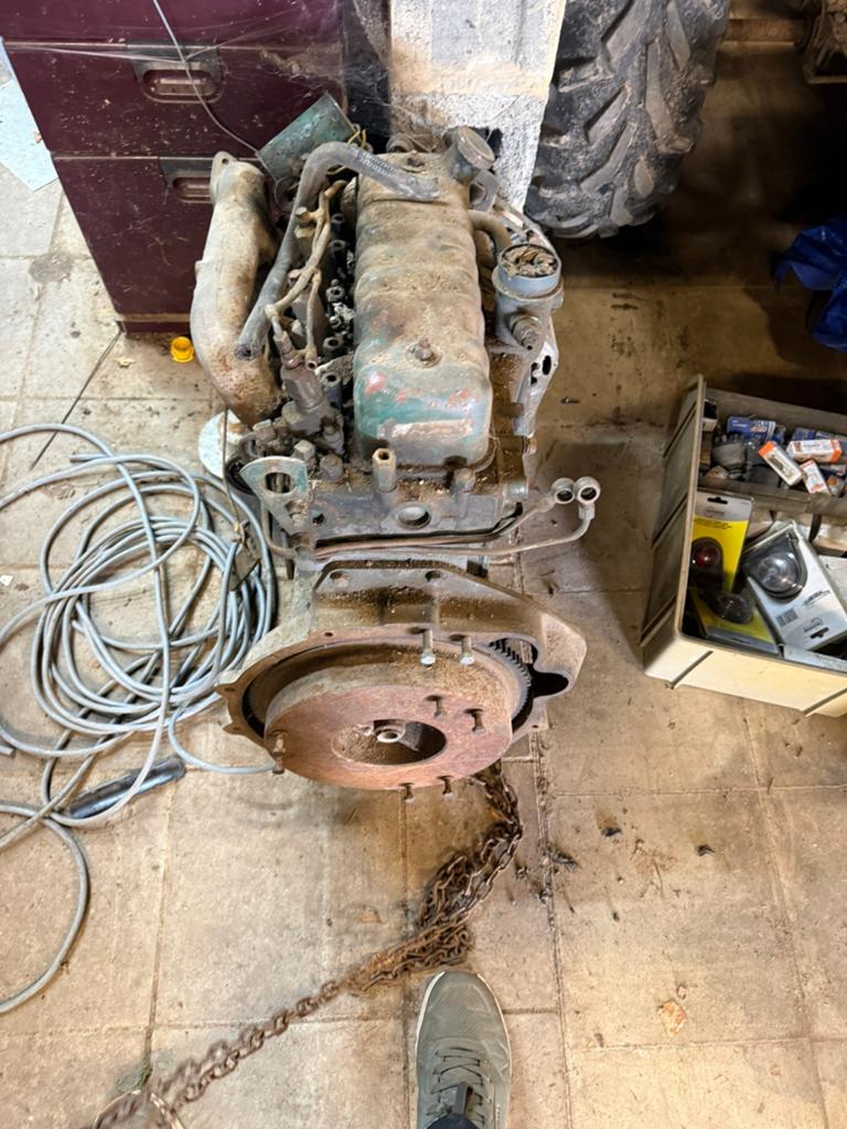 Moteur diesel pour  Peugeot 404 ou jeep militaire, Bricolage & Construction, Enlèvement, Comme neuf, Moteur diesel
