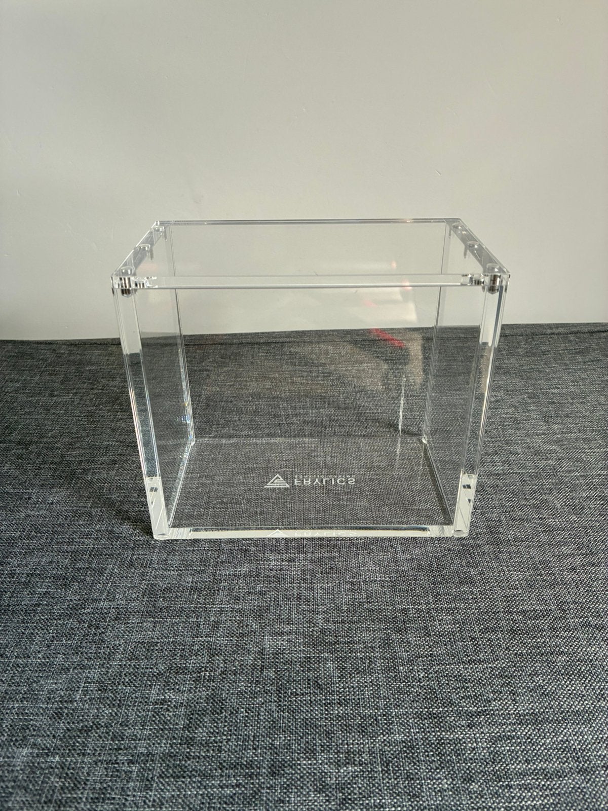 Boosterbox Acryl Pokemon, Ophalen of Verzenden, Zo goed als nieuw, Boosterbox