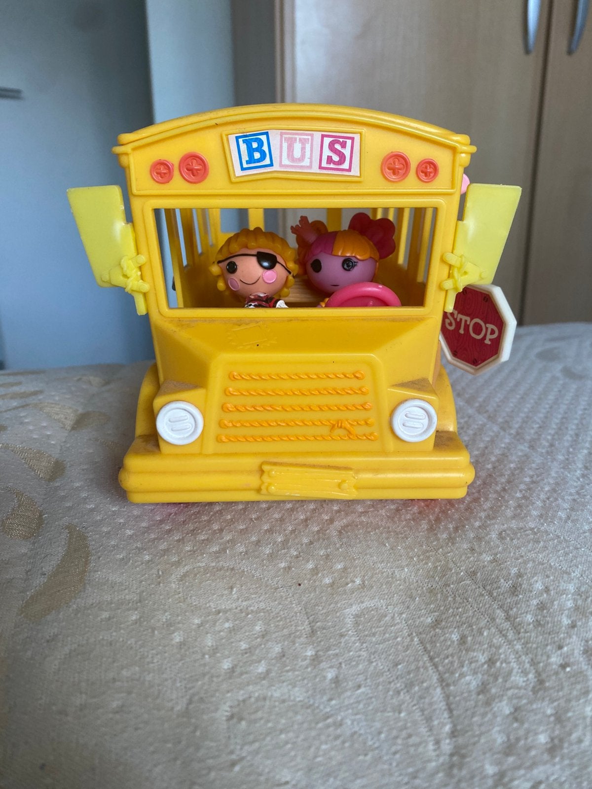 Bus met 4 Lalaloopsy poppjes, Kinderen en Baby's, Speelgoed | My Little Pony, Ophalen, Zo goed als nieuw