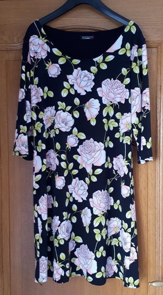 Made in Italy - Robe ample - motif floral - taille M/L-Noir, Made in Italy, Taille 38/40 (M), Comme neuf, Longueur genou