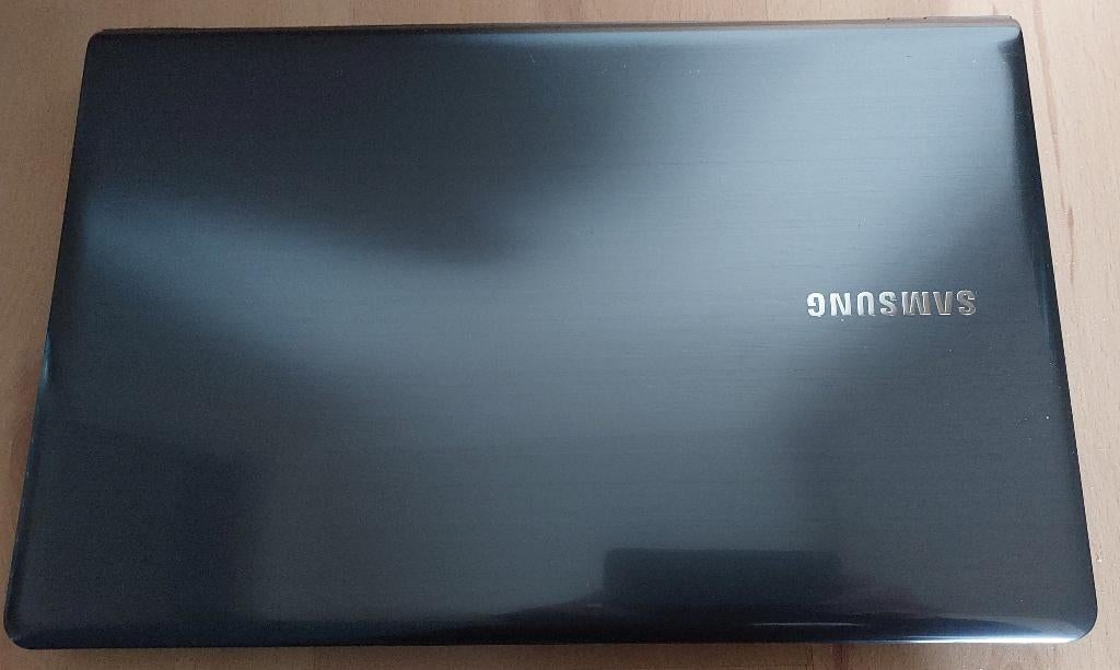 Samsung NP350 laptop (DEFEKT), Ophalen, 15 inch, Samsung, 4 GB