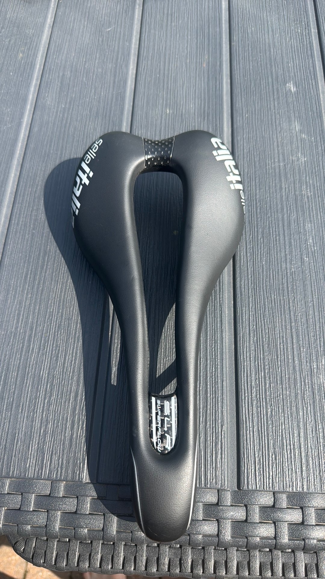 Zadel selle italia superflow s3 135 mm, Fietsen en Brommers, Ophalen, Zo goed als nieuw, Racefiets, Zadel