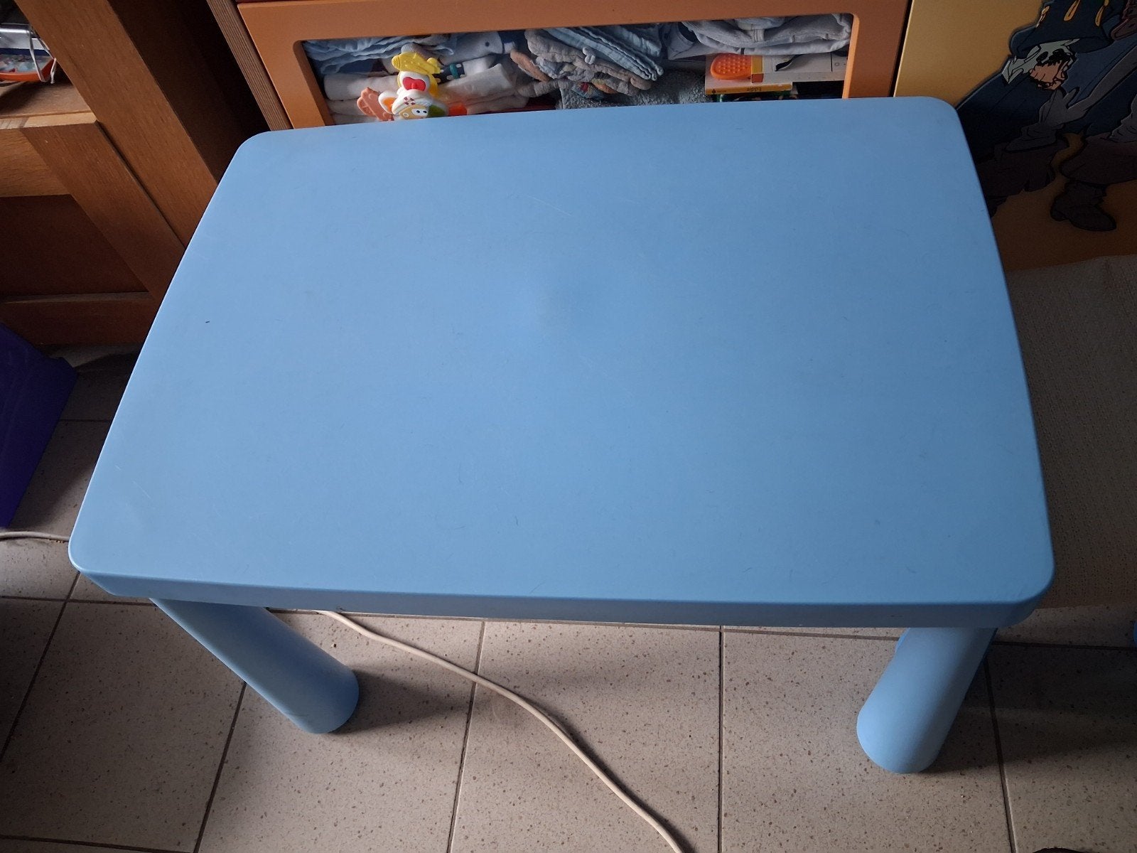 chaise pour enfants Mammut bleues d'IKEA, Enfants & Bébés, Chambre d'enfant | Tables & Chaises, Enlèvement