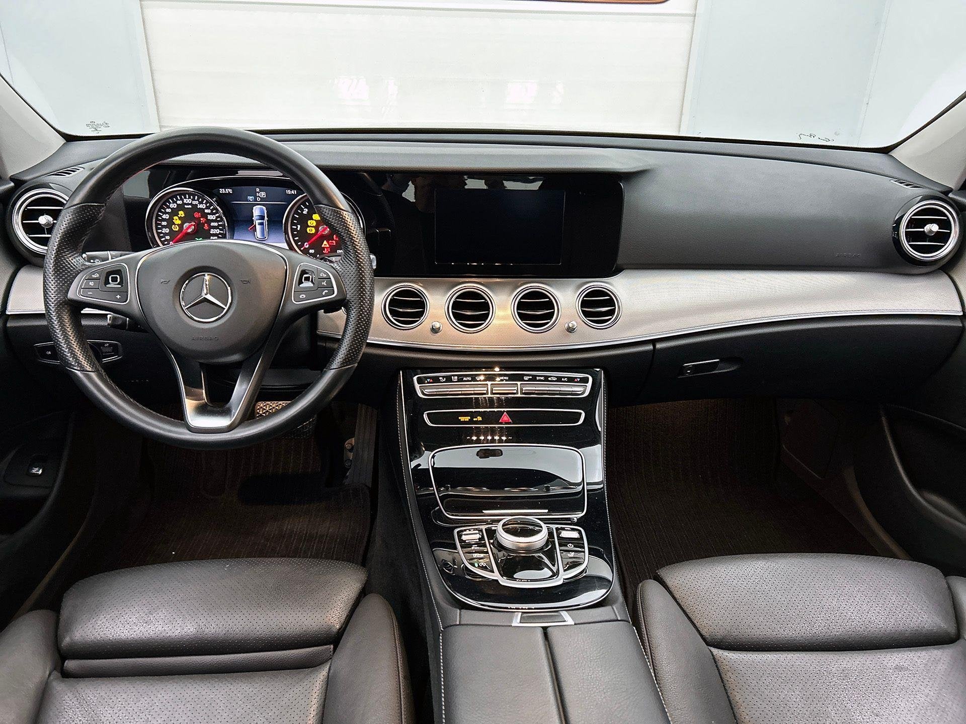 Mercedes-Benz E-Klasse 220 D Break Luxury Line | Verwarmde Z, 1780 kg, 143 kW, Euro 6, Entreprise