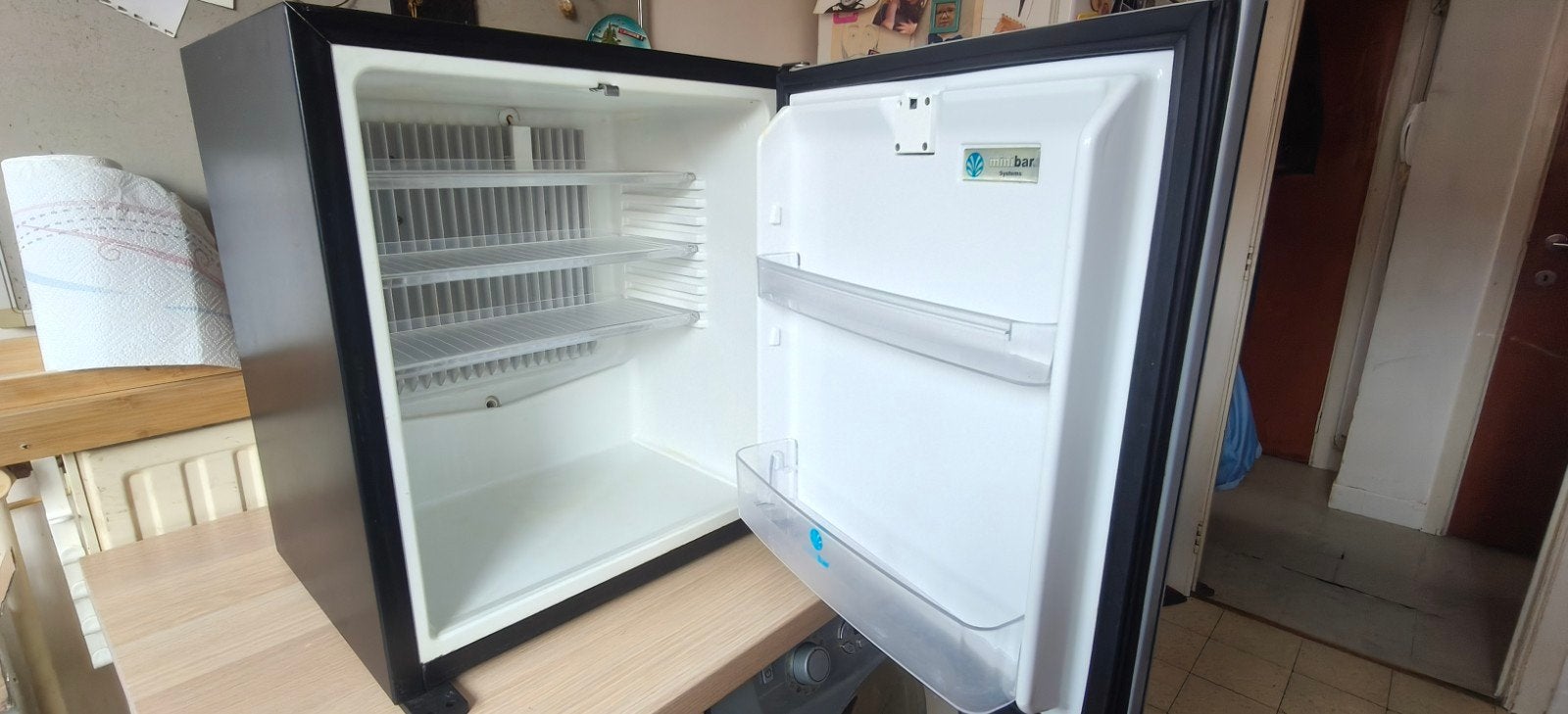 frigo silencieux minibar AG, Electroménager, 45 à 60 cm, Sans bac à congélation, Comme neuf, Moins de 85 cm