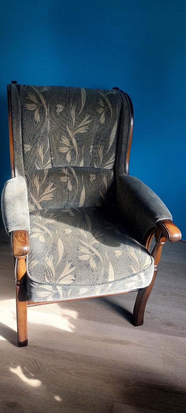 2x retro vintage fauteuils met zachte bekleding, Huis en Inrichting, Ophalen, Hout, Klassiek / vintage / antiek model