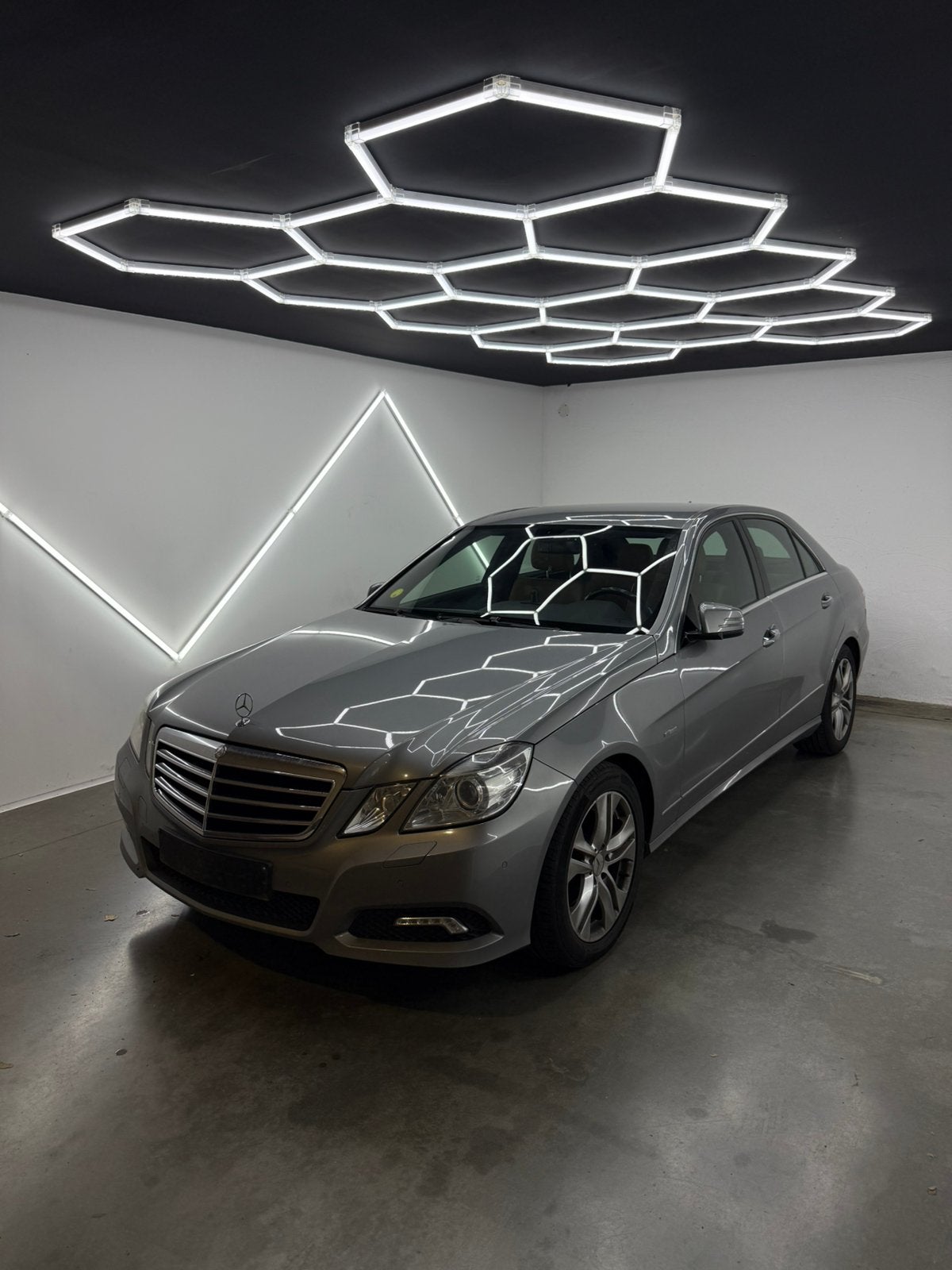 Mercedes E220 | 2009 | AUTOMATIQUE | 254.185 KM, Autos, Cuir, Achat, Entreprise, 2000 kg