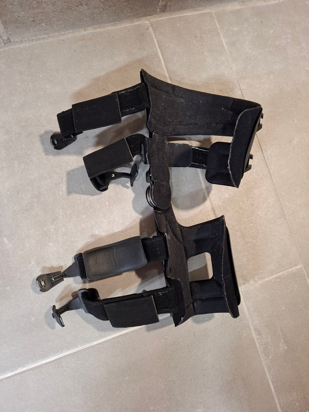 Brace, Diversen, Ophalen