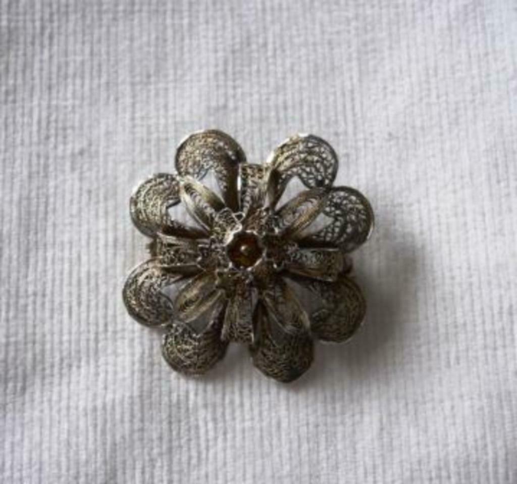 Broche ancienne filigrane floral, Antiquités & Art, Enlèvement ou Envoi