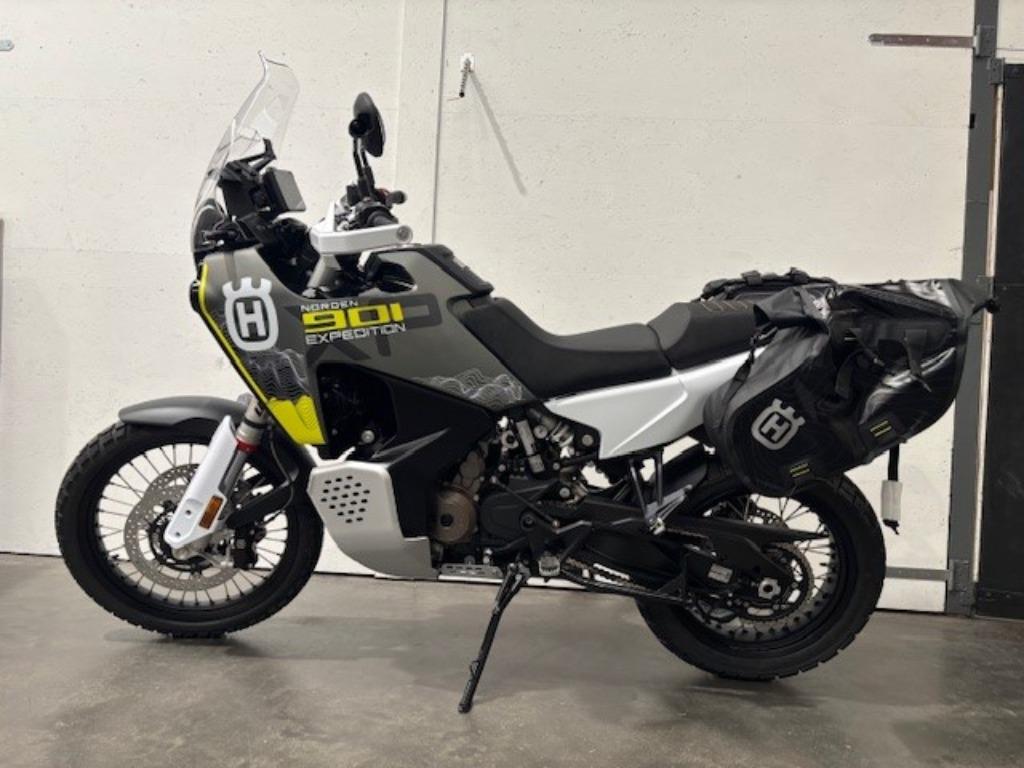 Husqvarna Norden 901 Expedition, Permis Moto A, Entreprise, Plus de 35 kW, 2 cylindres