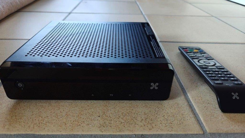 Décodeur TV PROXIMUS / SCARLET, type V5-CISCO 116, Enlèvement ou Envoi, Comme neuf, Routeur avec modem, Cisco Linksys