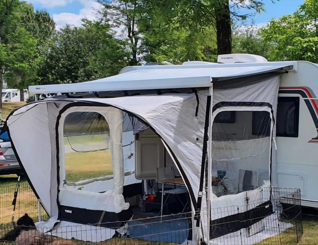Thule QuickFit tente auvent 2,60 m moyen noir/gris/blanc, Caravans en Kamperen, Voortenten en Luifels, Ophalen, Zo goed als nieuw