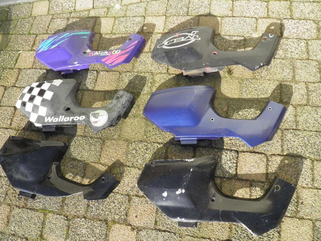 Meerdere grote zijkappen voor Honda Wallaroo., Vélos & Vélomoteurs, Pièces de cyclomoteur | Général, Utilisé, Capot, Enlèvement ou Envoi