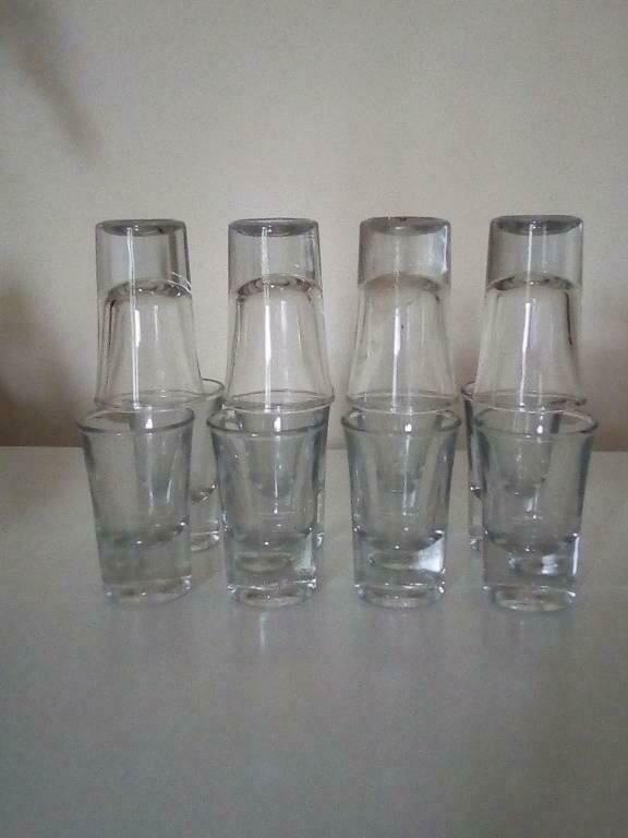 12 verres à gin ou autres, Enlèvement ou Envoi, Neuf, Verres et Verres à shot