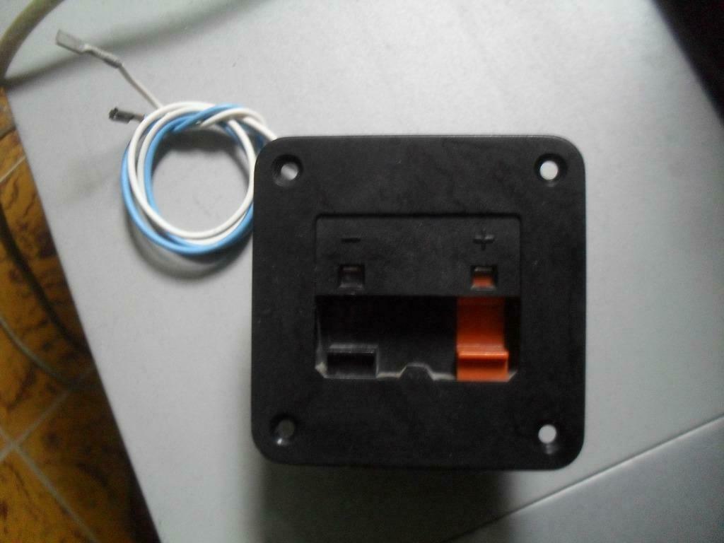 Connecteur pour enceinte, Enlèvement, Utilisé