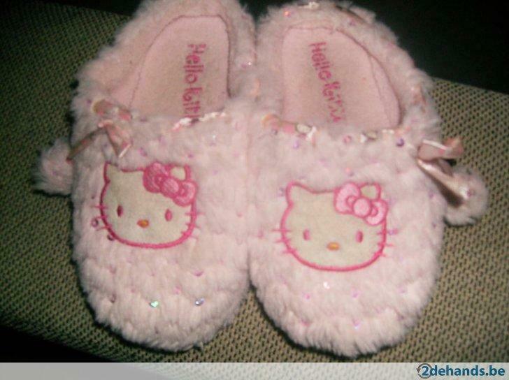 hello kitty slofjes mt 28, Ophalen of Verzenden, Gebruikt, Meisje, Overige typen