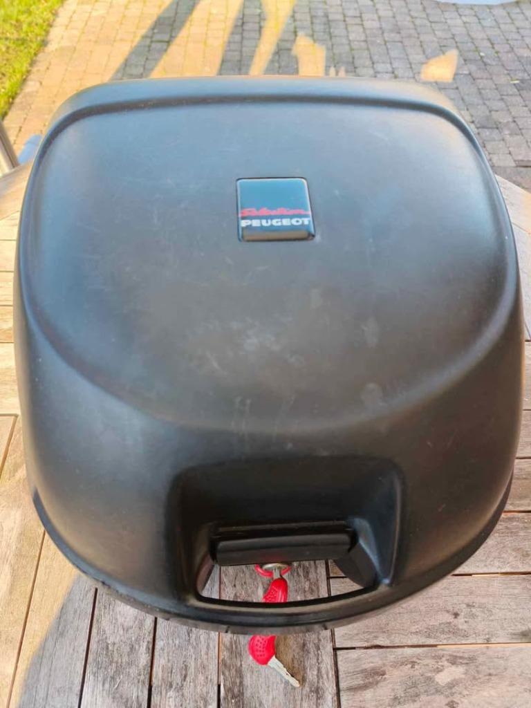 bromfiets topkoffer tansportbak GIVI KAPPA Honda MBK peugeot, Fietsen en Brommers, Ophalen of Verzenden, Gebruikt, Overige typen