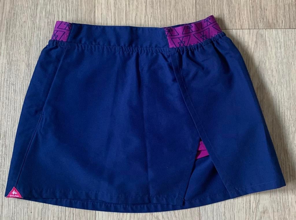 Short / rok maat 140, Quechua, Meisje, Ophalen of Verzenden, Zo goed als nieuw