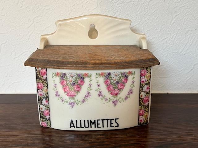 Pot à allumettes en porcelaine, avec couvercle en bois, Enlèvement