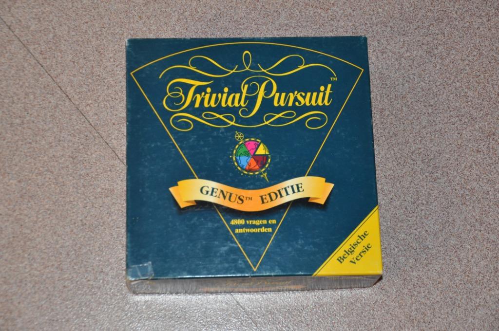 TRIVIAL PURSUIT GENUSEDITIE, Hobby en Vrije tijd, Gezelschapsspellen | Bordspellen, Drie of vier spelers, Ophalen of Verzenden