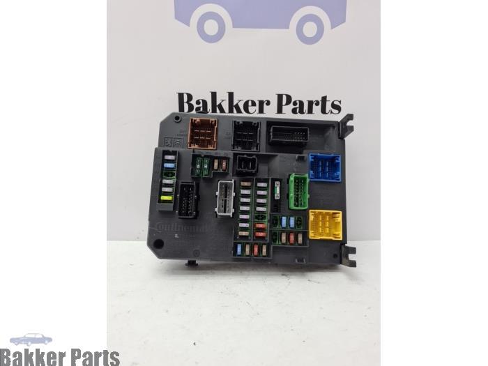 Boîte à fusibles d'un Citroen DS4, -, 3 mois de garantie, Utilisé, -