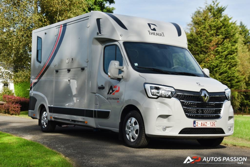 Camionnette pour chevaux Proteo Switch 165CV à louer, Ophalen