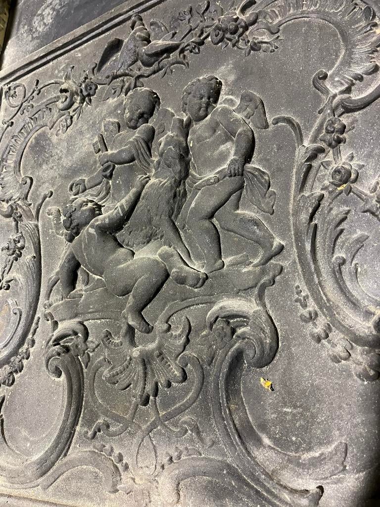 Une plaque en fer pour l'arrière de la cheminée. 75*75*2 cm, Enlèvement