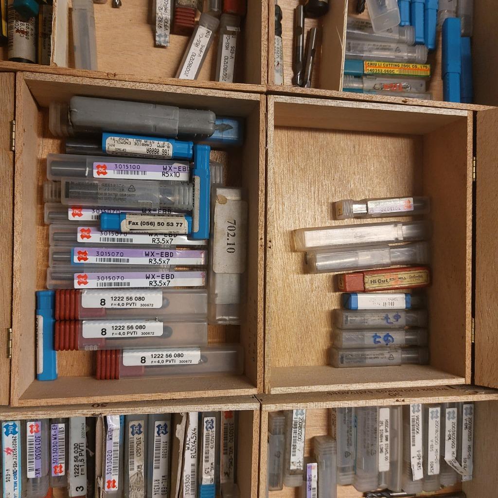 Groot lot metaalbewerkingsfrezen  (>500 stuks), Doe-het-zelf en Bouw, Gereedschap | Freesmachines, Ophalen, Nieuw, Overige soorten