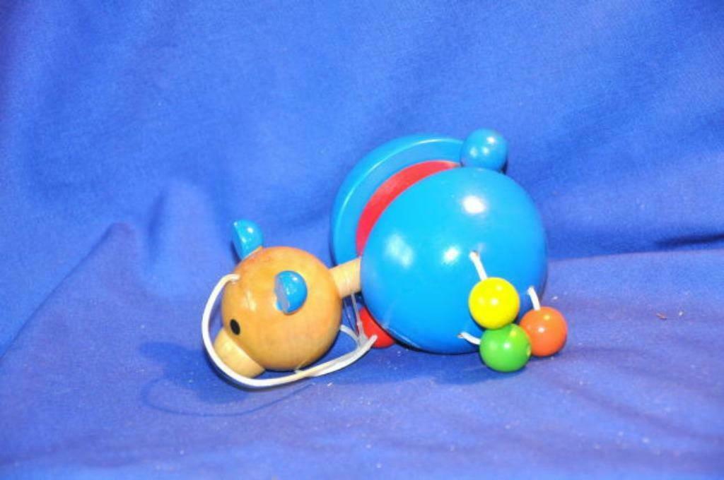 § jouet en bois a tirer ourson roues spheres bleu, Enlèvement ou Envoi, Utilisé, Autres types, À roulettes