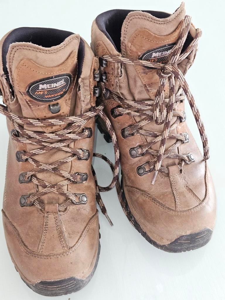 Meindl wandel/hike/ bergschoenen zo goed als nieuw, Ophalen, Zo goed als nieuw, Schoenen