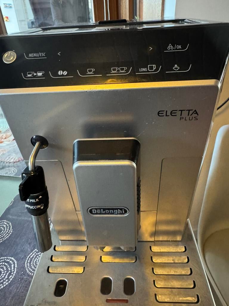 DeLonghi eletta plus, Elektronische apparatuur, Ophalen, Zo goed als nieuw