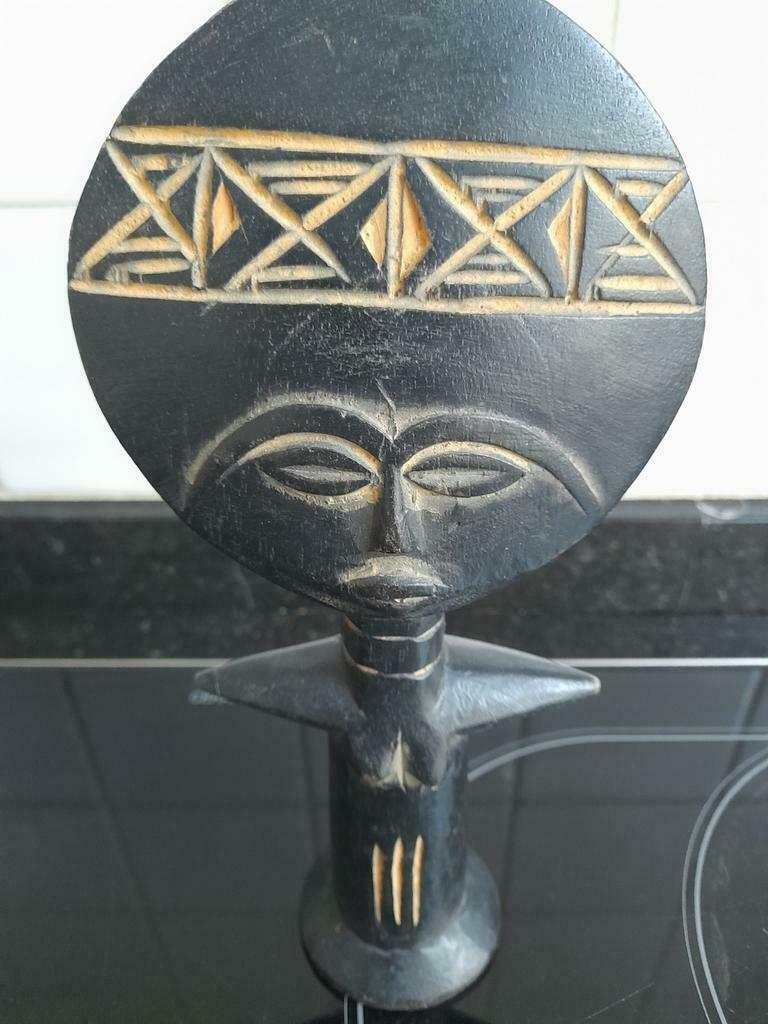 Afrikaans beeldje, Ophalen