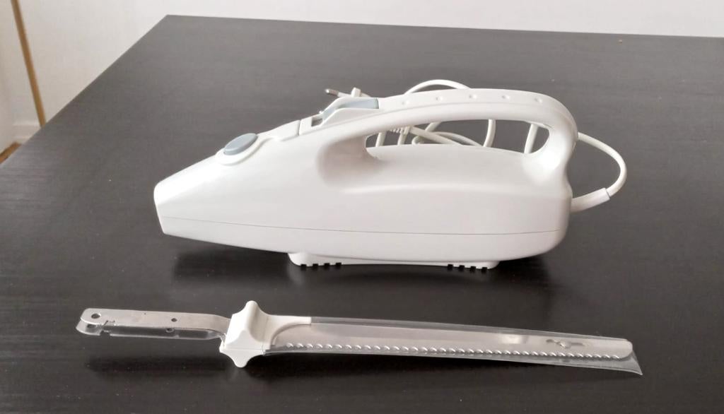 Couteau à Pain électrique, Maison & Meubles, Cuisine | Vaisselle, Comme neuf, Enlèvement, Autres types, Autres matériaux