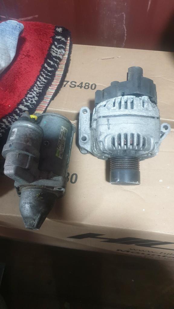 démarreur + alternateur pour Opel Astra 3 portes 2008, Enlèvement, Utilisé, Opel
