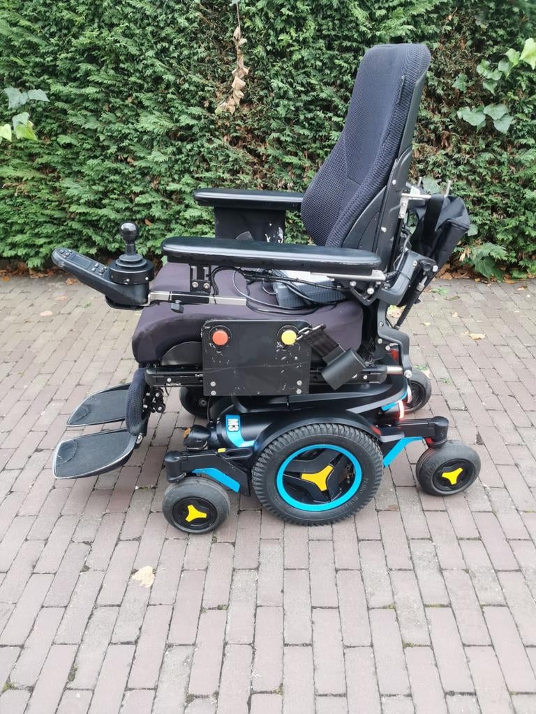 Permobiel M3 elektrische rolstoel 6wiel Invalide Rolwagen, Diversen, Ophalen of Verzenden, Inklapbaar, Zo goed als nieuw, Elektrische rolstoel