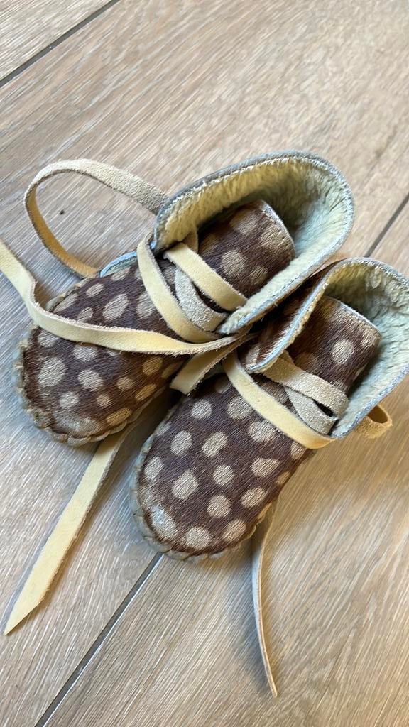 Super schattige donsje schoentjes maat 12-18 maanden, Kinderen en Baby's, Ophalen, Gebruikt, Schoentjes