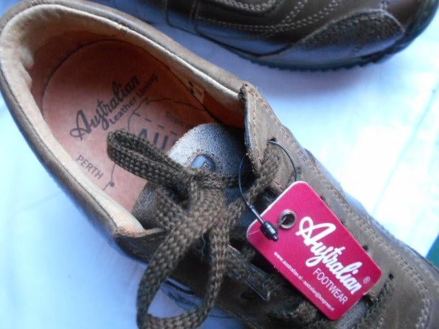 nieuwe schoenen vanaf 10 €, Zwart, Nieuw, Ophalen of Verzenden, Sneakers